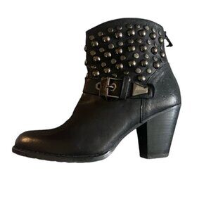 Stuart Weitzman Black Studded Leather Boots 7